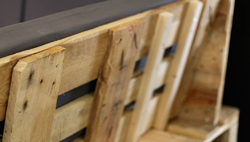 Fabriquer un canapé d'angle en bois de palettes